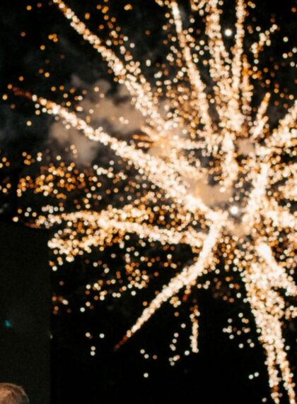 Feux d'artifice : un moment magique pour clore votre soirée de mariage !