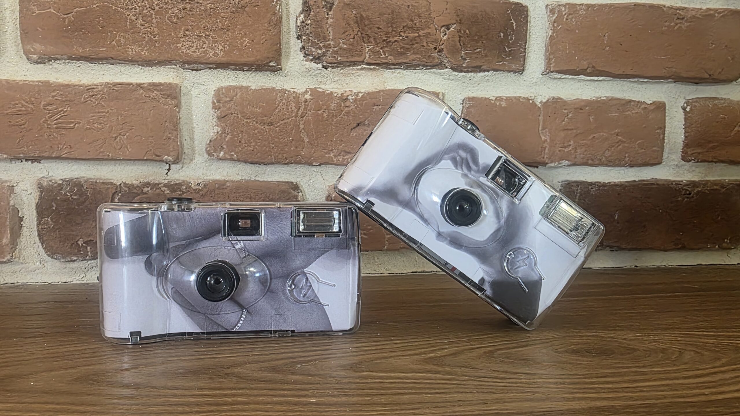 Tutoriel DIY : personnaliser vos appareils photo jetables pour un mariage unique Tutoriel DIY : personnaliser vos appareils photo jetables pour un mariage unique