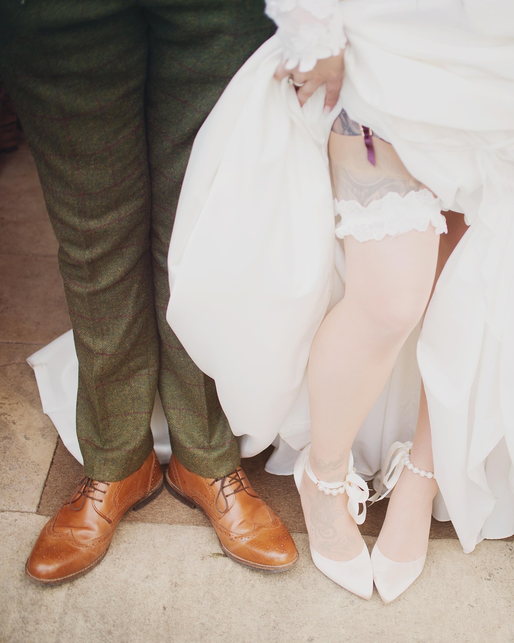 Jarretière de mariage : entre tradition et modernité pour animer votre grand jour Jarretière de mariage : entre tradition et modernité pour animer votre grand jour