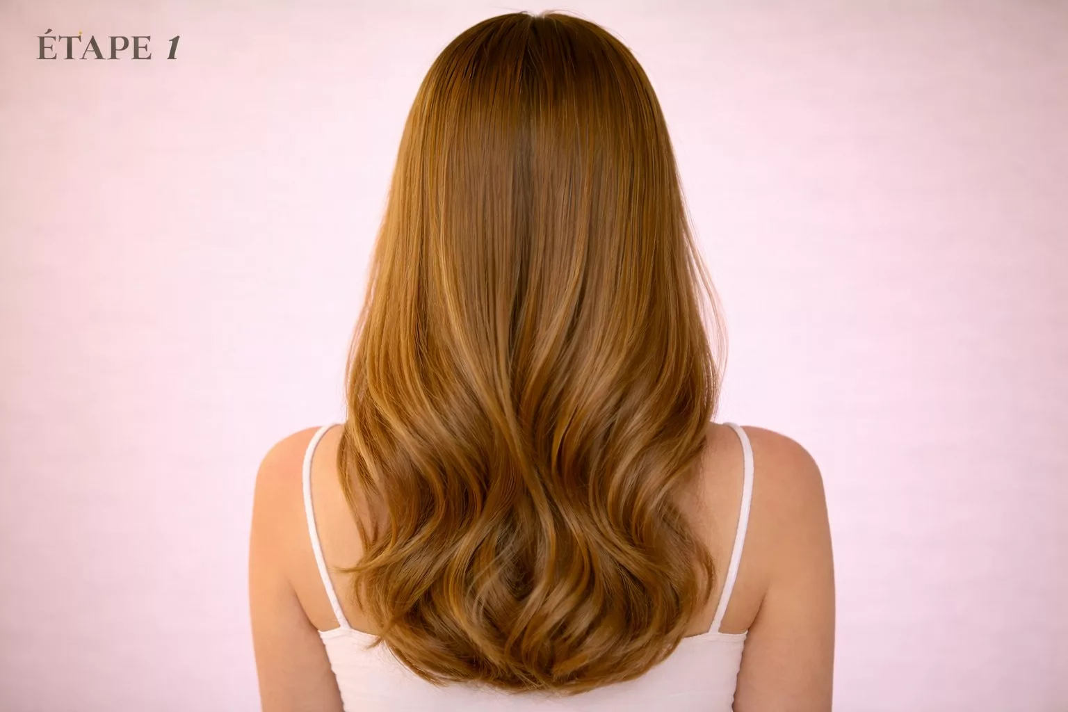 Ondulation des cheveux pour le chignon banane