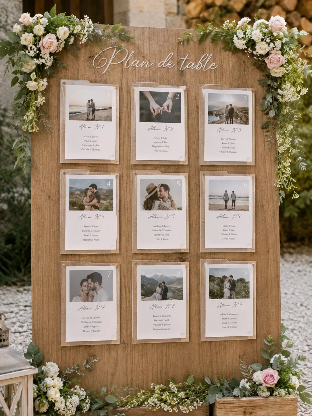 Plan de table de mariage en panneau de pochettes d'album avec photos et noms de tables