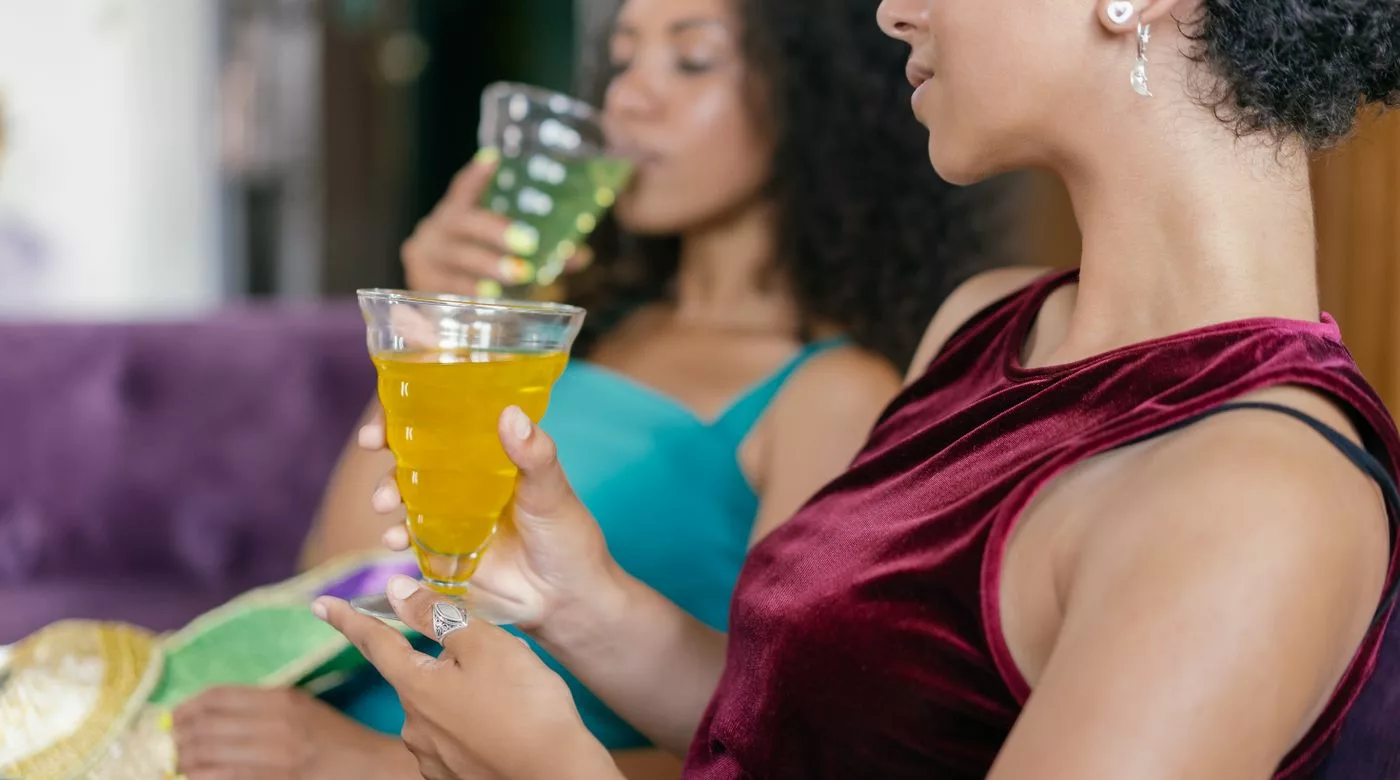 EVJF à la maison : atelier cocktails signature entre copines