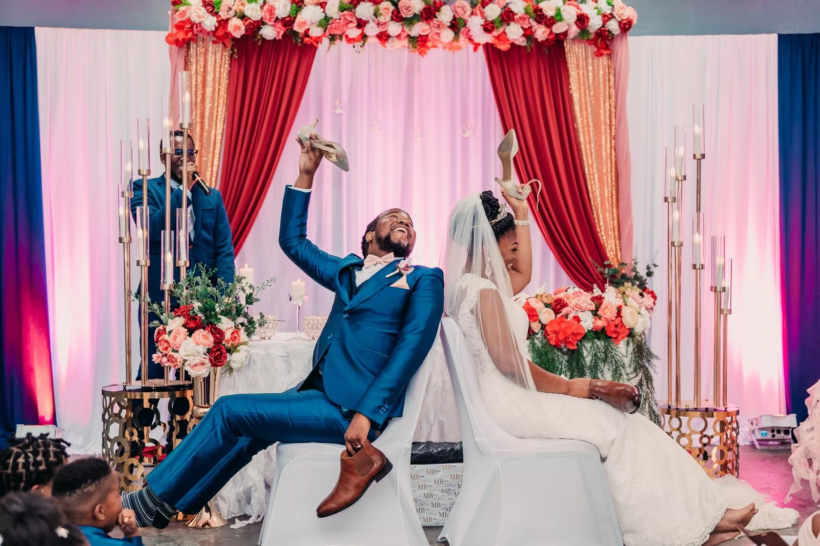Jeu de la chaussure au mariage : règles + 60 questions