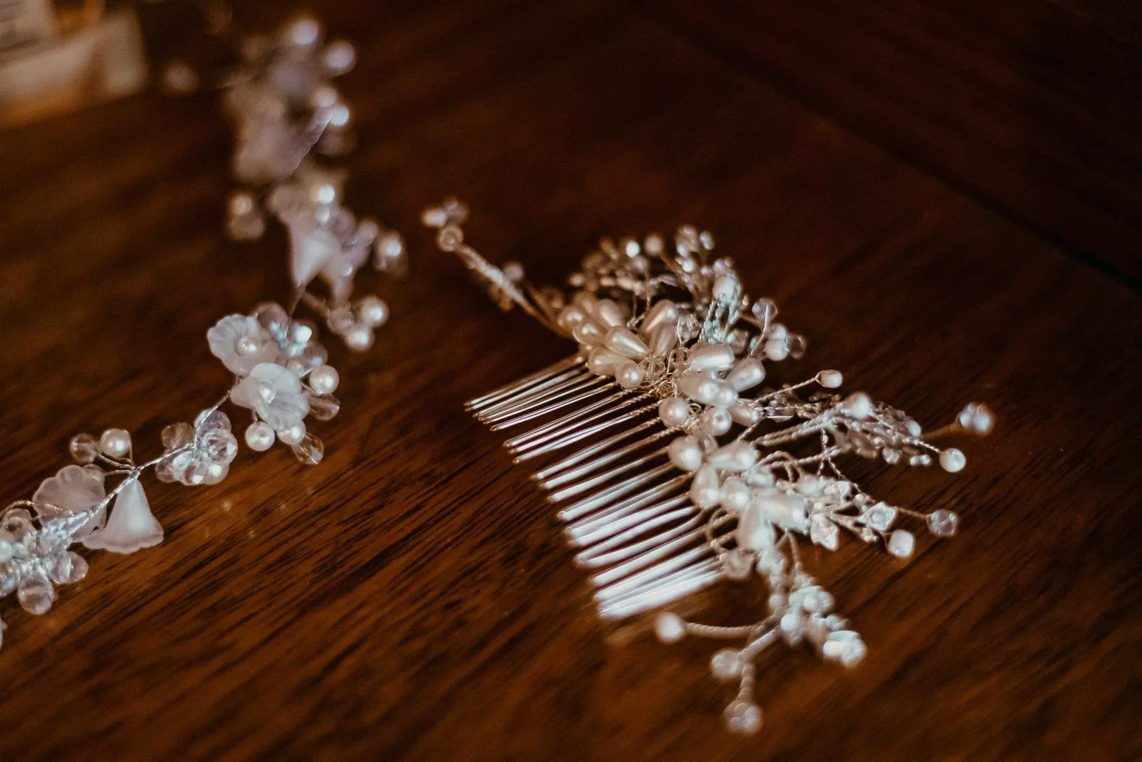 Something old, something new, something borrowed, something blue : origine et signification de la tradition anglaise de la mariée Something old, something new, something borrowed, something blue : origine et signification de la tradition anglaise de la mariée